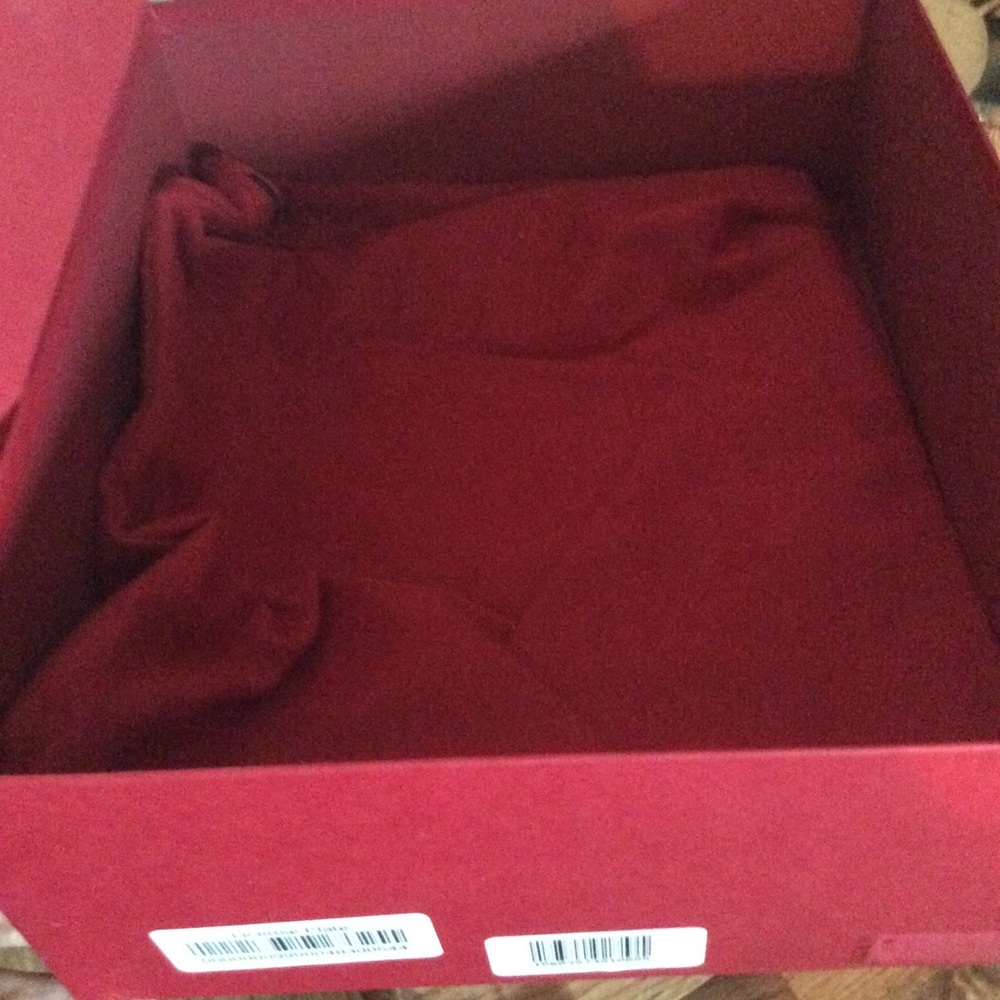 Bad trade with labelwhore8504 Valentino Rockstuds - Picture 4 of 6